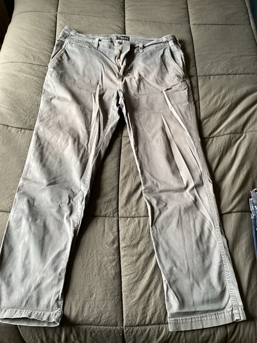 American Eagle Outfitters Men's Gray Chinos 36/34